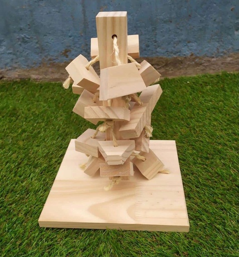 JUGUETE ARBOL PARA CONEJOS 